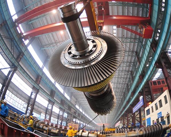 燃機(jī)發(fā)展新業(yè)績(jī)國內(nèi)首臺(tái)m701j燃?xì)廨啓C(jī)在東方汽輪機(jī)完成制造